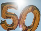 Comment s'habiller tendance à 50 ans et plus en 2026