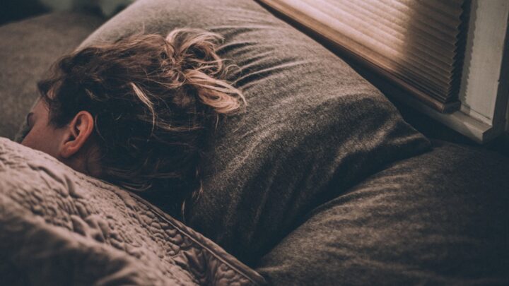 Meilleures musiques pour dormir 2026 : guide par insomnie